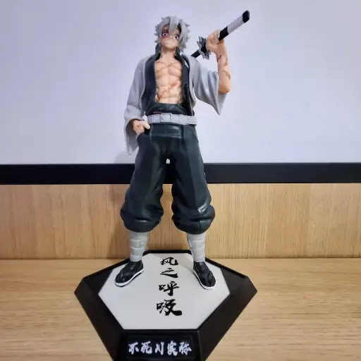 Wind Hashira Sanemi Shinazugawa Figure (30 Cm Height)