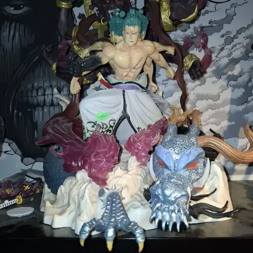Roronoa Zoro VS Kaido Battle Asura Form (35cm Height) 